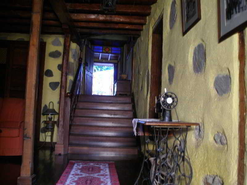 Fonda Central Адехе Екстериор снимка