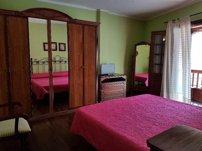Fonda Central Адехе Екстериор снимка